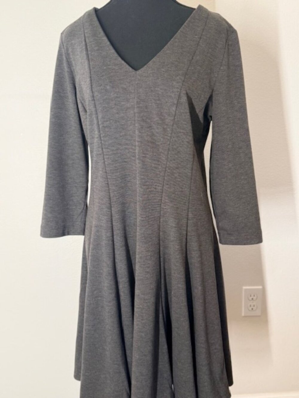 Gray dress vneck flared skirt 14